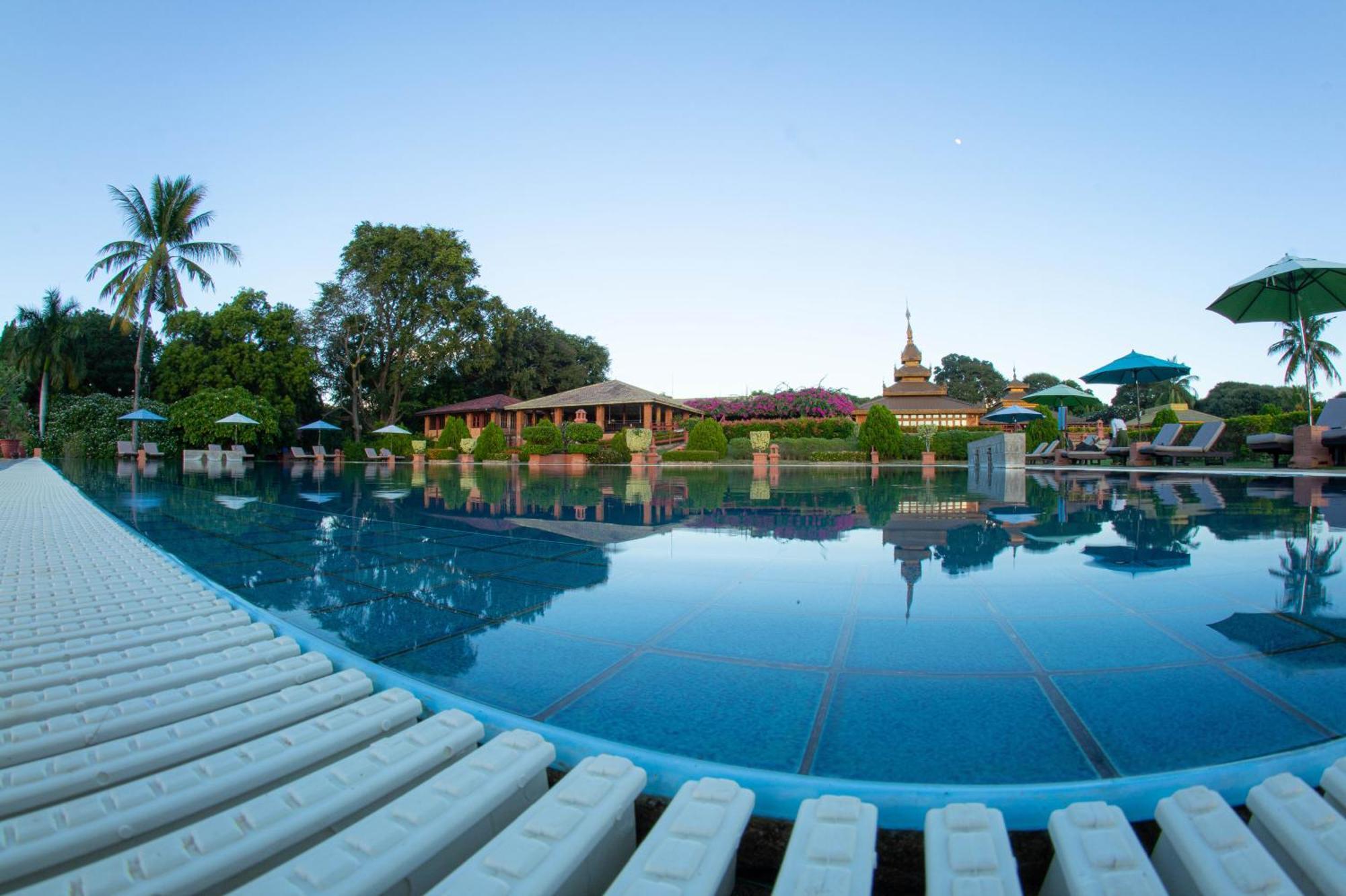 Bagan Thiripyitsaya Sanctuary Resort Bagian luar foto