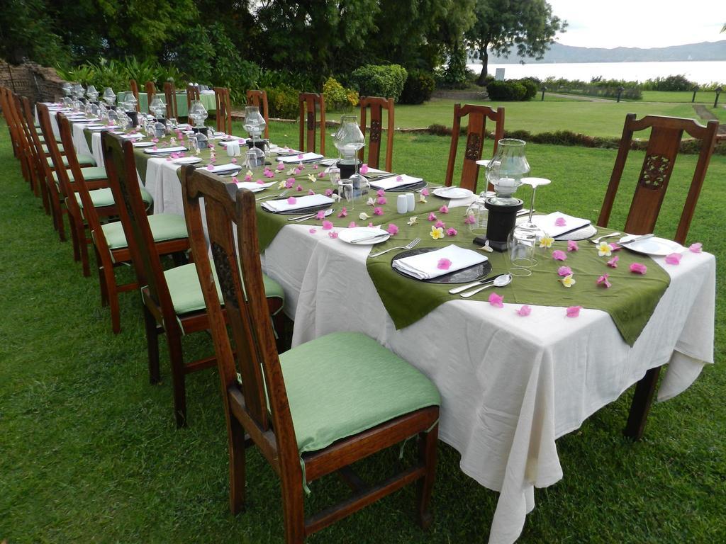 Bagan Thiripyitsaya Sanctuary Resort Bagian luar foto