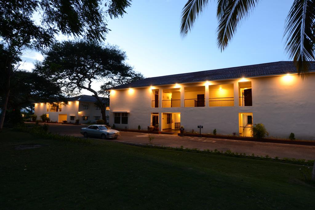 Bagan Thiripyitsaya Sanctuary Resort Bagian luar foto
